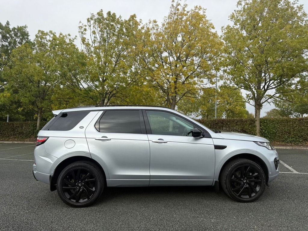 Used Land Rover Discovery Sport 2019 for sale - 76163211: Photo 9