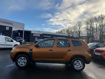 Used Dacia Duster 2020 for sale - 75542805: Photo