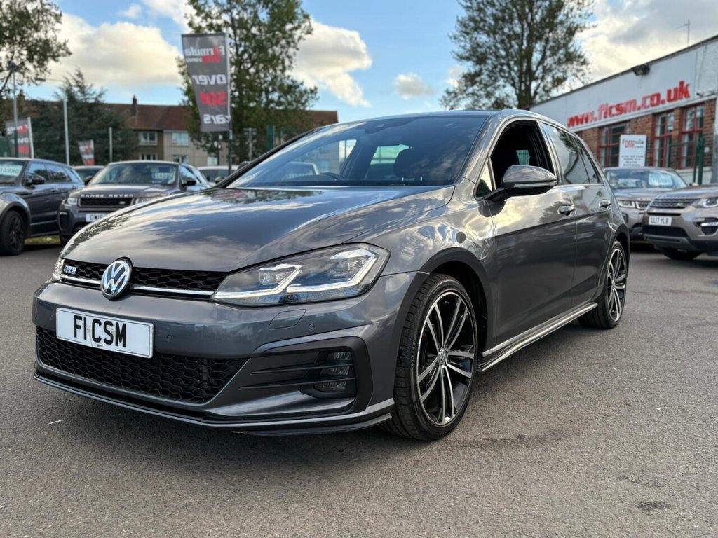 Used Volkswagen Golf 2019 for sale - 75347108: Photo 2