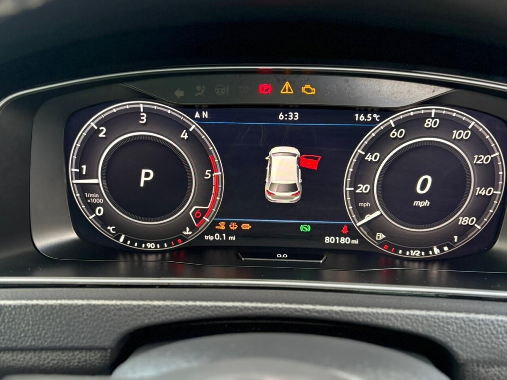 Used Volkswagen Golf 2019 for sale - 75347108: Photo 23