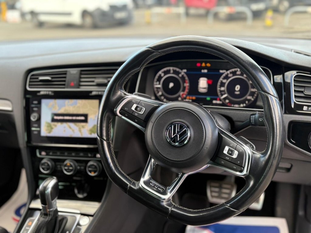 Used Volkswagen Golf 2019 for sale - 75347108: Photo 28