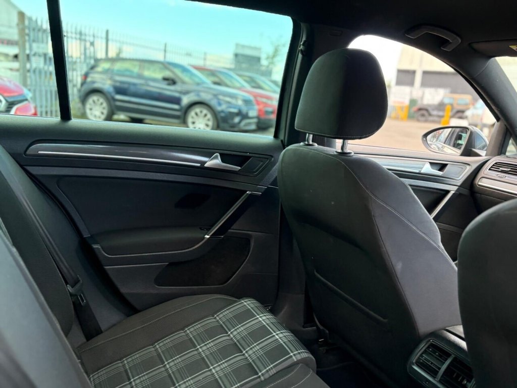 Used Volkswagen Golf 2019 for sale - 75347108: Photo 34