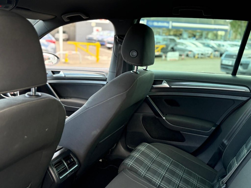 Used Volkswagen Golf 2019 for sale - 75347108: Photo 38