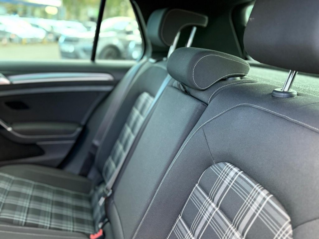 Used Volkswagen Golf 2019 for sale - 75347108: Photo 40