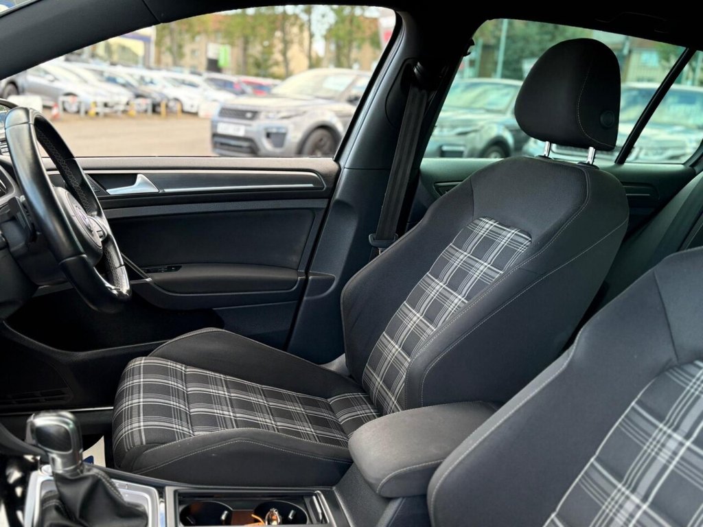 Used Volkswagen Golf 2019 for sale - 75347108: Photo 42