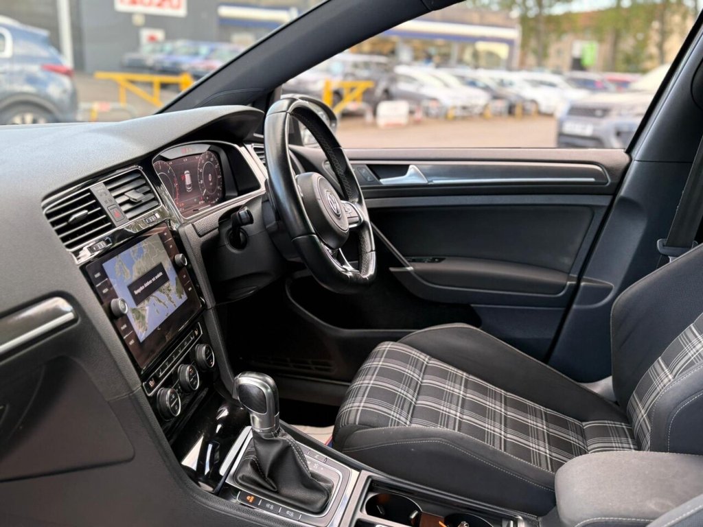 Used Volkswagen Golf 2019 for sale - 75347108: Photo 43