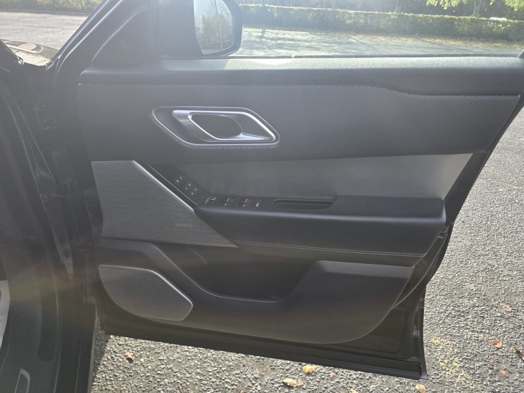 Used Land Rover Range Rover Velar 2018 for sale - 76345865: Photo 23