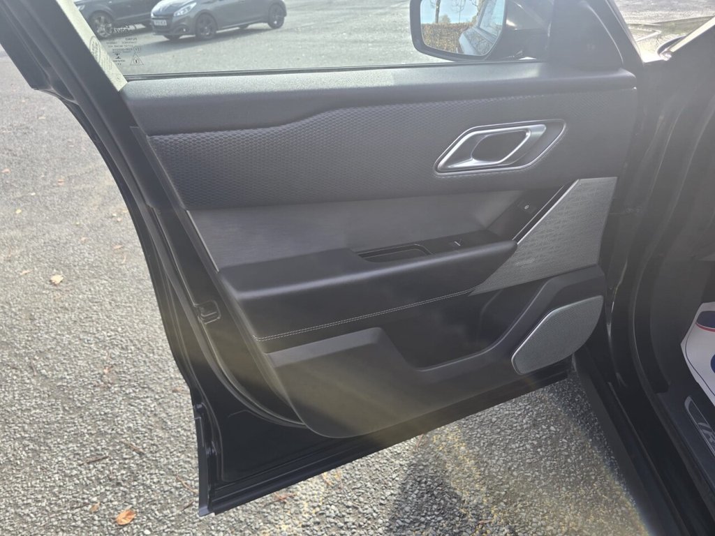 Used Land Rover Range Rover Velar 2018 for sale - 76345865: Photo 46