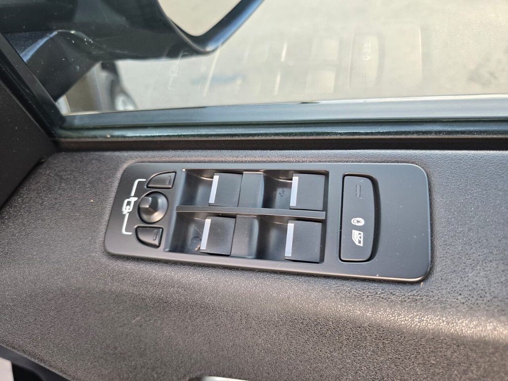 Used Land Rover Discovery Sport 2017 for sale - 76163001: Photo 16