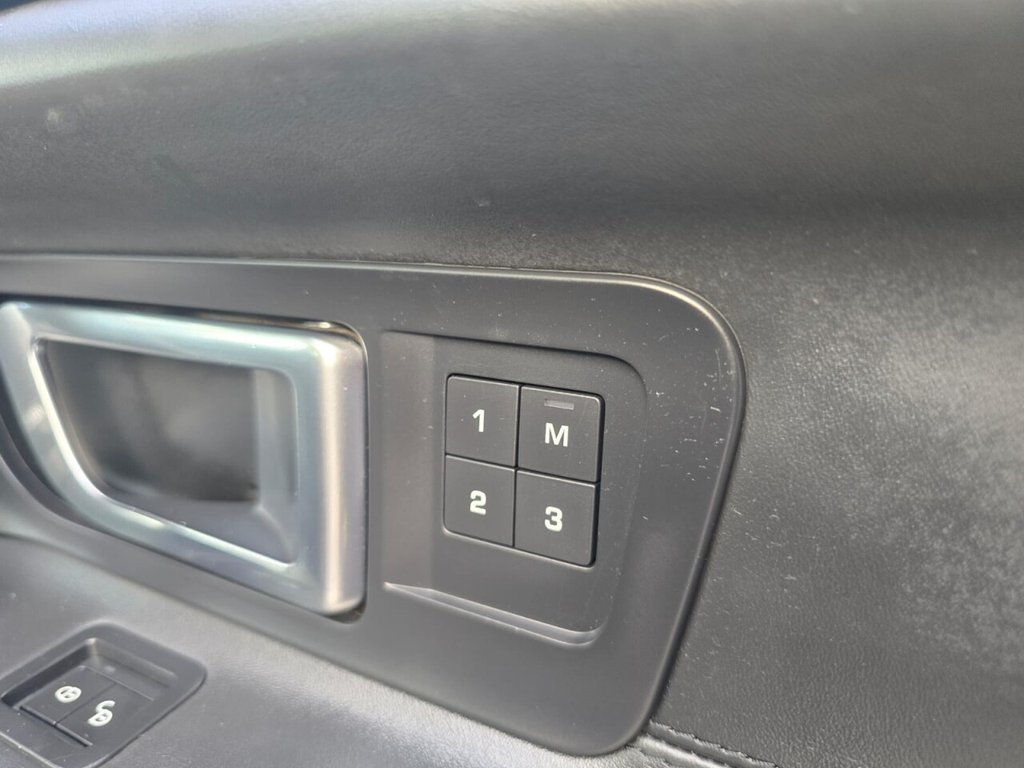 Used Land Rover Discovery Sport 2017 for sale - 76163001: Photo 17