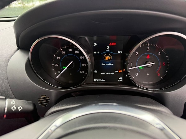 Used Jaguar F-Pace 2017 for sale - 75444268: Photo 24