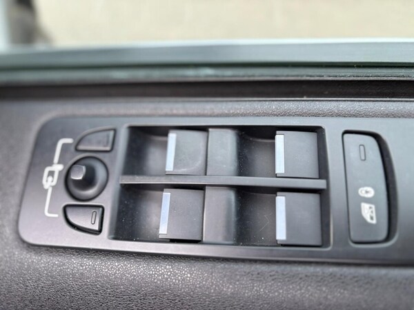 Used Land Rover Discovery Sport 2017 for sale - 73488359: Photo 13