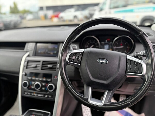 Used Land Rover Discovery Sport 2017 for sale - 73488359: Photo 17