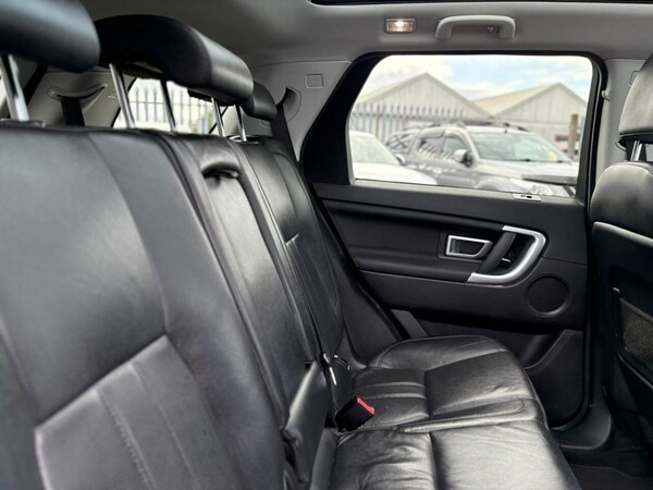 Used Land Rover Discovery Sport 2017 for sale - 73488359: Photo 25