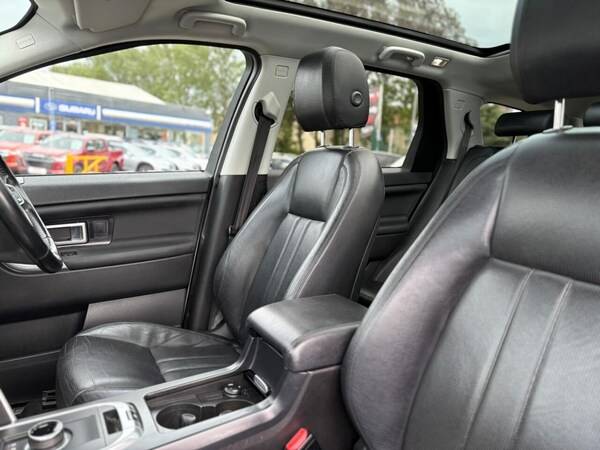 Used Land Rover Discovery Sport 2017 for sale - 73488359: Photo 31