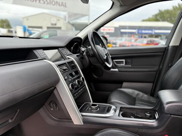 Used Land Rover Discovery Sport 2017 for sale - 73488359: Photo 34