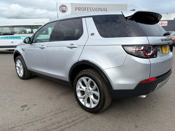 Used Land Rover Discovery Sport 2017 for sale - 73488359: Photo 5