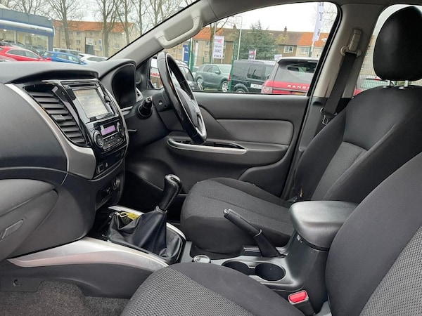 Used Mitsubishi L200 2015 for sale - 69945789: Photo 25