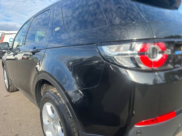 Used Land Rover Discovery Sport 2017 for sale - 68323197: Photo 10