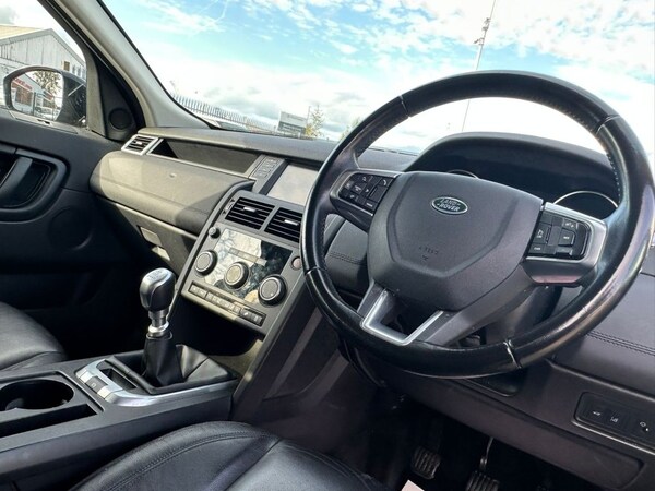 Used Land Rover Discovery Sport 2017 for sale - 68323197: Photo 17