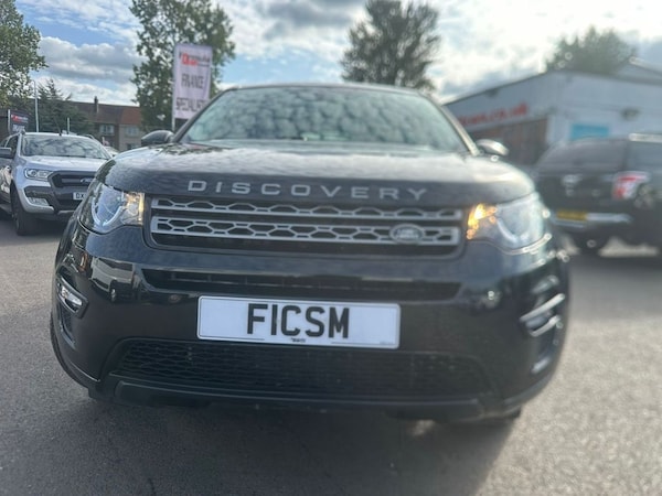 Used Land Rover Discovery Sport 2017 for sale - 68323197: Photo 2