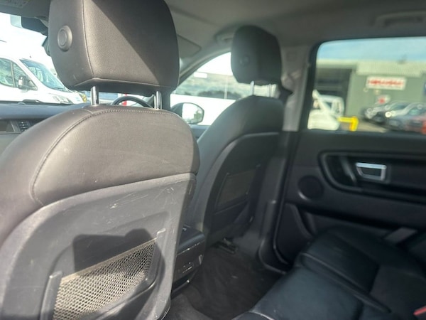 Used Land Rover Discovery Sport 2017 for sale - 68323197: Photo 41