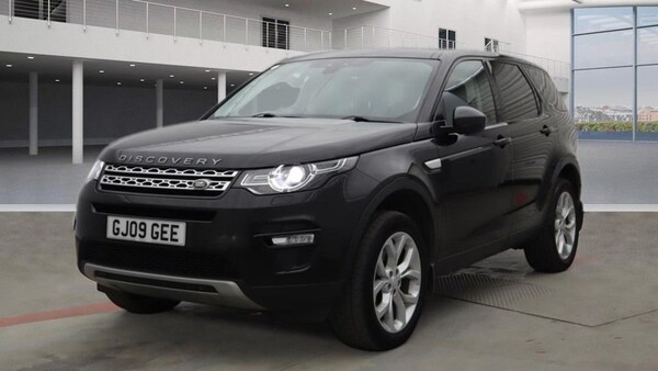 Used Land Rover Discovery Sport 2016 for sale - 71241517: Photo 2