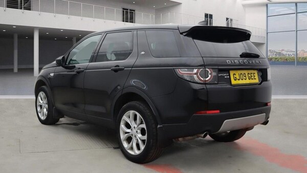 Used Land Rover Discovery Sport 2016 for sale - 71241517: Photo 6