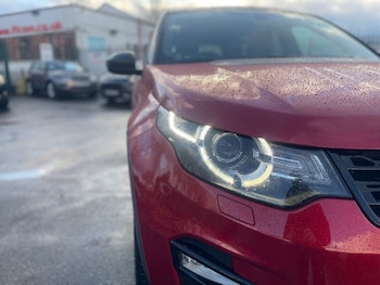 Used Land Rover Discovery Sport 2017 for sale - 72613785: Photo