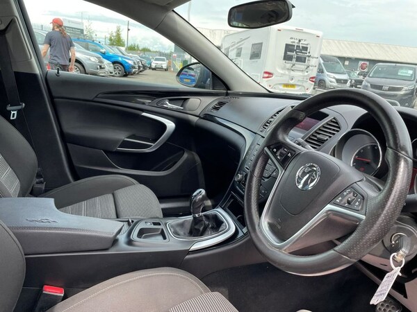 Used Vauxhall Insignia 2010 for sale - 69945775: Photo 18