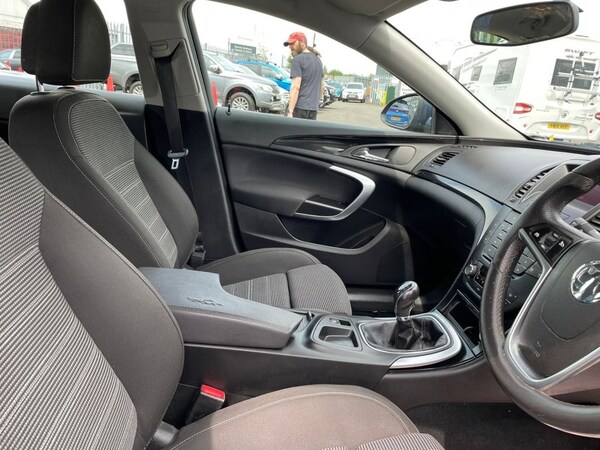 Used Vauxhall Insignia 2010 for sale - 69945775: Photo 20