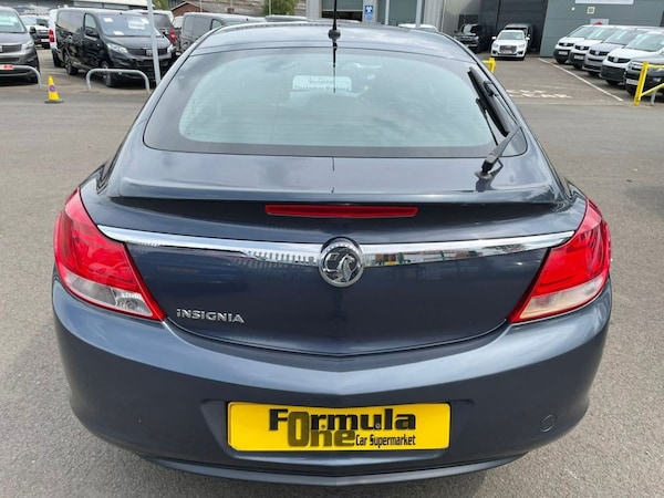 Used Vauxhall Insignia 2010 for sale - 69945775: Photo 7
