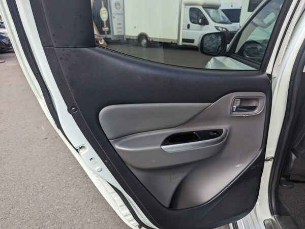 Used Mitsubishi L200 2018 for sale - 68205563: Photo 34