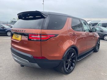 Used Land Rover Discovery 2017 for sale - 78975131: Photo