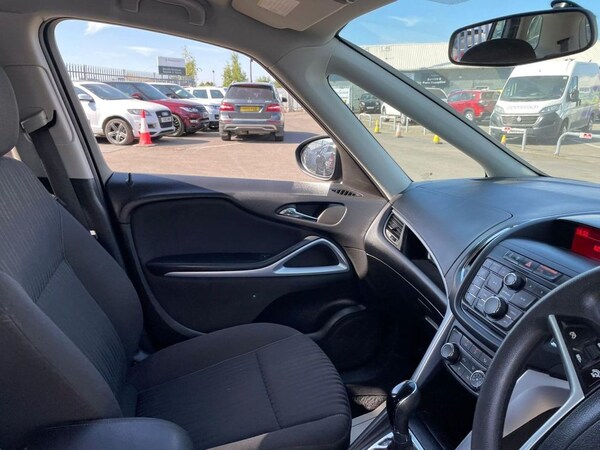 Used Vauxhall Zafira Tourer 2015 for sale - 66533517: Photo 18