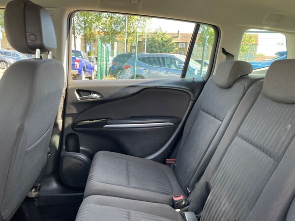 Used Vauxhall Zafira Tourer 2015 for sale - 66533517: Photo 28