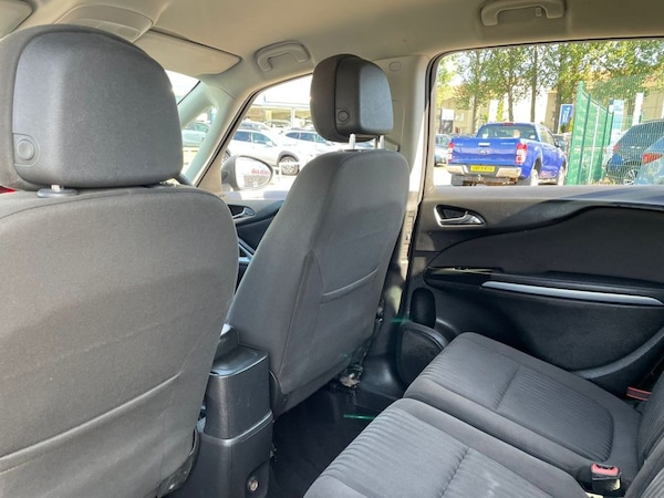 Used Vauxhall Zafira Tourer 2015 for sale - 66533517: Photo 29