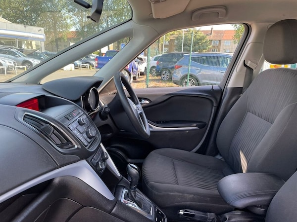 Used Vauxhall Zafira Tourer 2015 for sale - 66533517: Photo 31