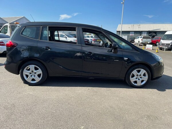 Used Vauxhall Zafira Tourer 2015 for sale - 66533517: Photo 8
