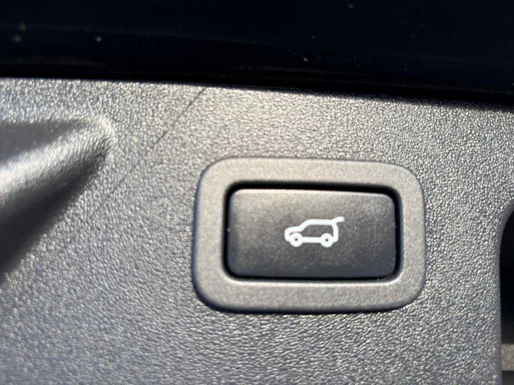 Used Land Rover Discovery 3 2020 for sale - 76482371: Photo 23