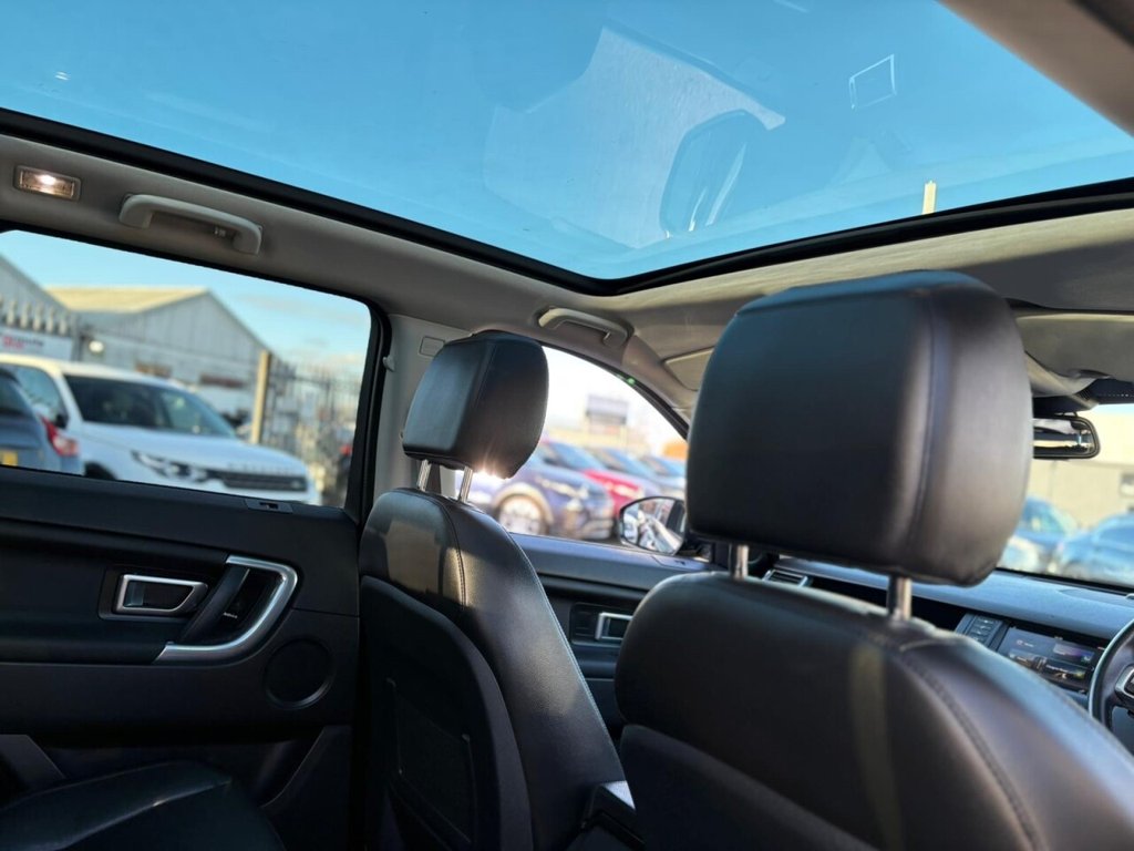 Used Land Rover Discovery 3 2020 for sale - 76482371: Photo 33