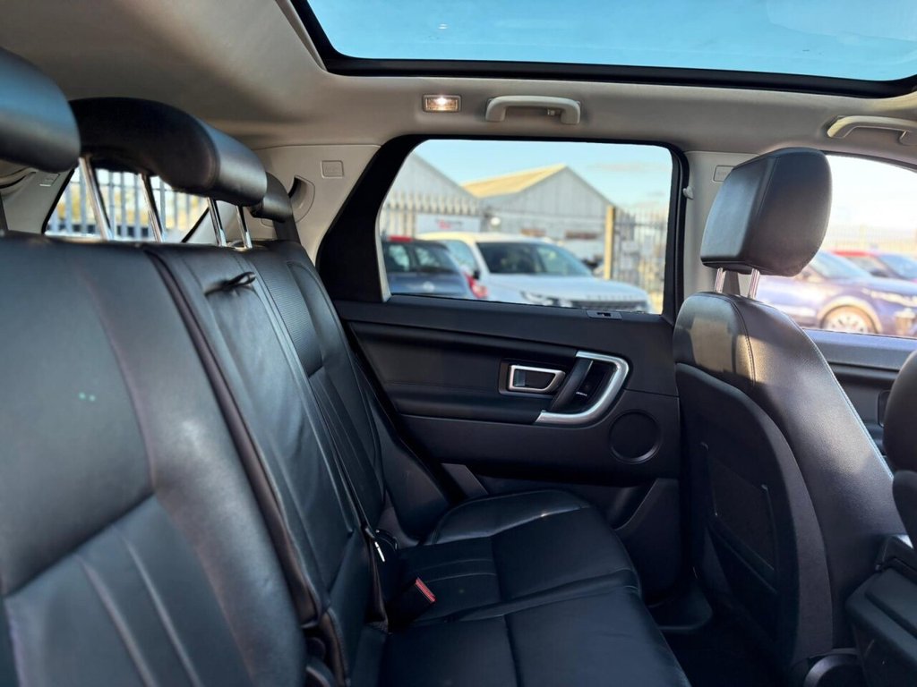 Used Land Rover Discovery 3 2020 for sale - 76482371: Photo 34