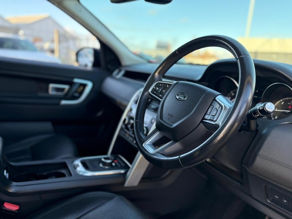 Used Land Rover Discovery 3 2020 for sale - 76482371: Photo 36