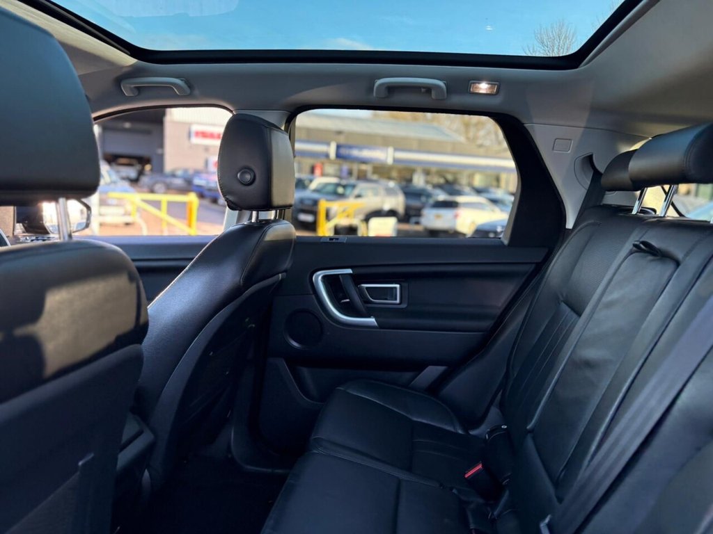 Used Land Rover Discovery 3 2020 for sale - 76482371: Photo 40