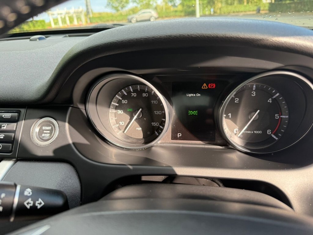 Used Land Rover Discovery Sport 2016 for sale - 76345825: Photo 31