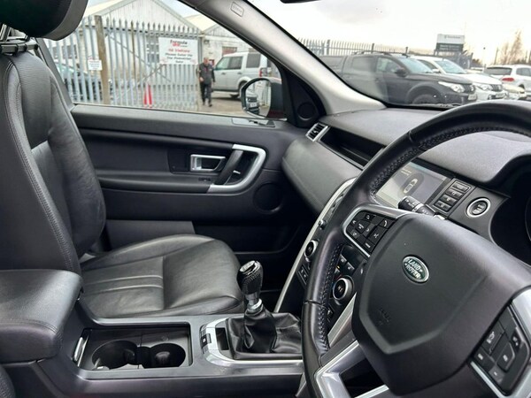 Used Land Rover Discovery Sport 2017 for sale - 69341957: Photo 19