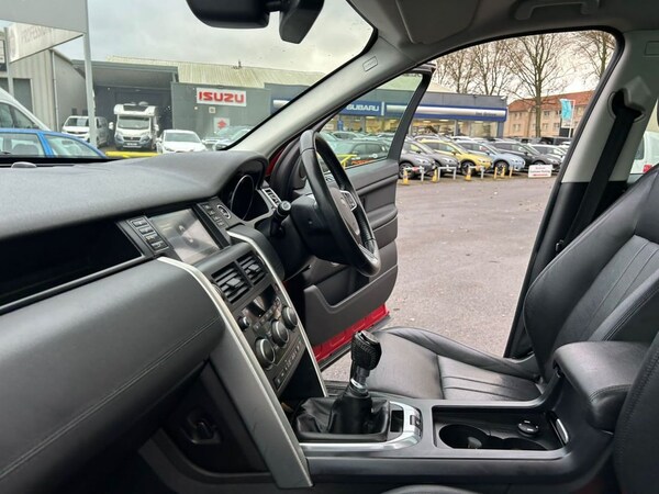 Used Land Rover Discovery Sport 2017 for sale - 69341957: Photo 31