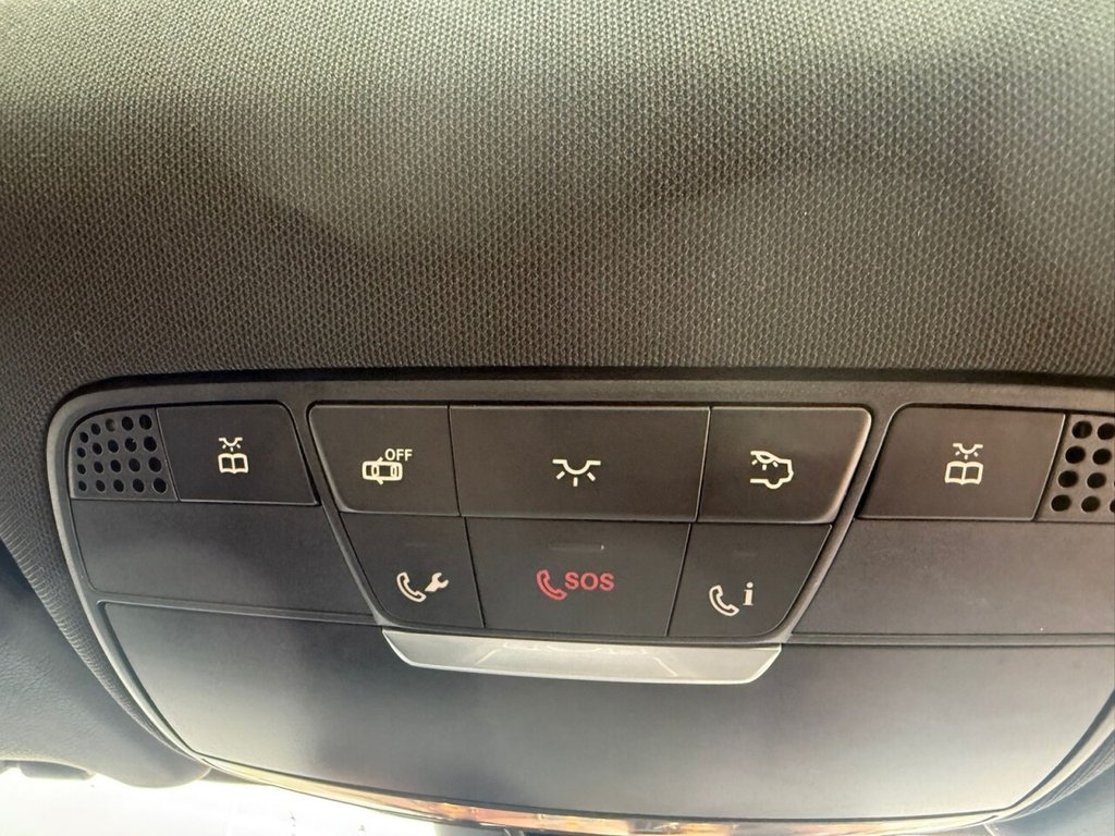 Used Mercedes-Benz C Class 2018 for sale - 76509924: Photo 32