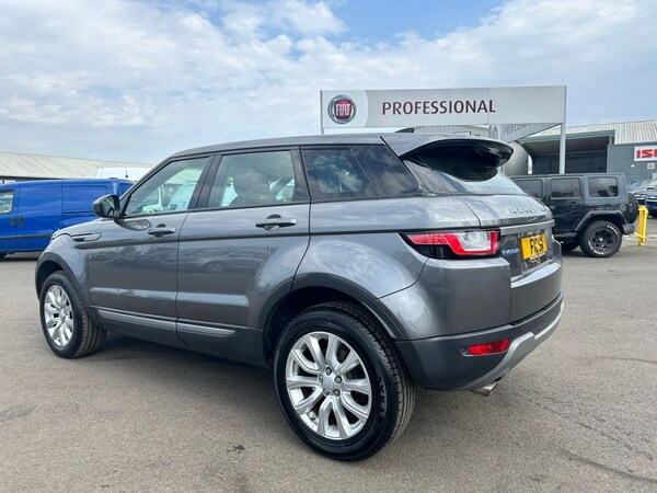 Used Land Rover Range Rover Evoque 2017 for sale - 70618604: Photo 3