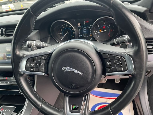 Used Jaguar XF 2016 for sale - 69945805: Photo 20